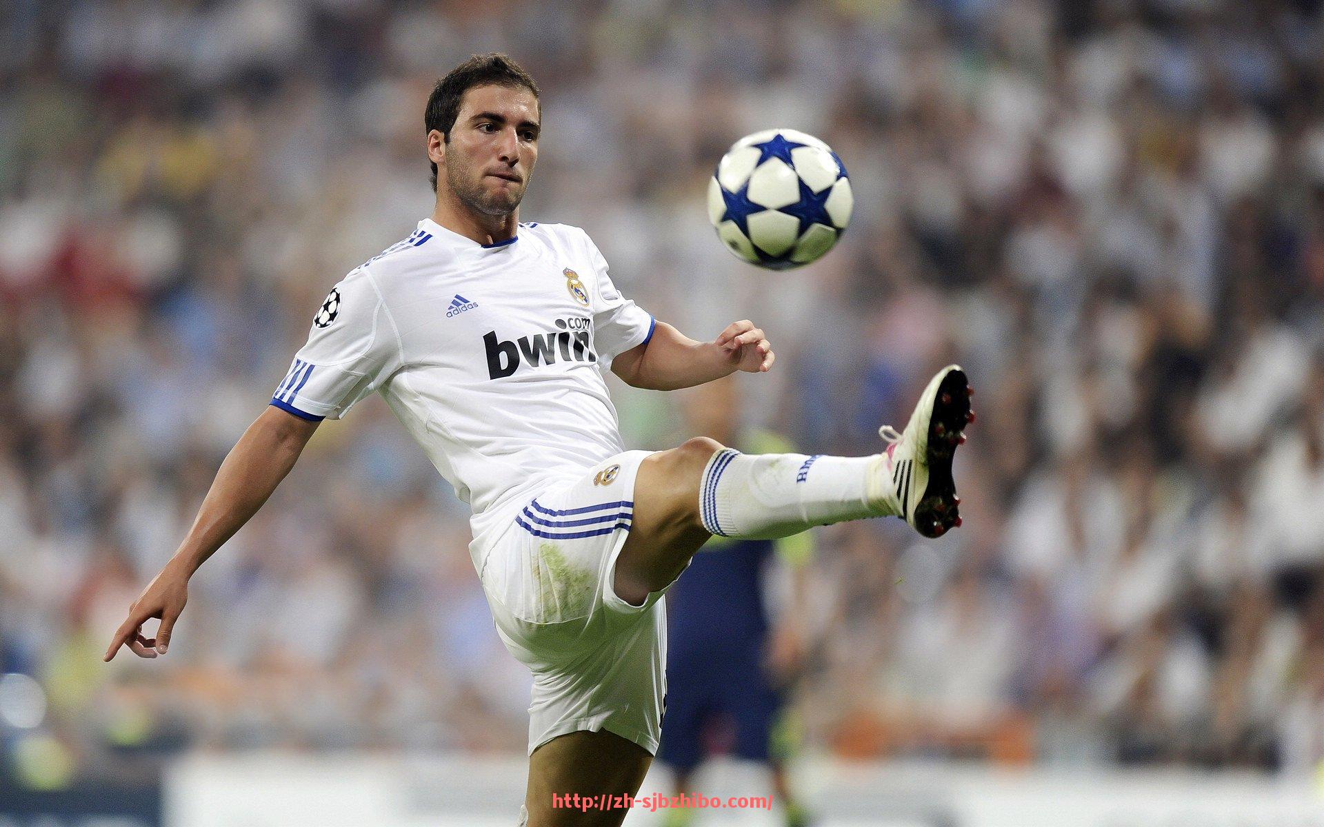 世俱杯直播-盘点历史上进入欧冠决赛的意甲球队名单