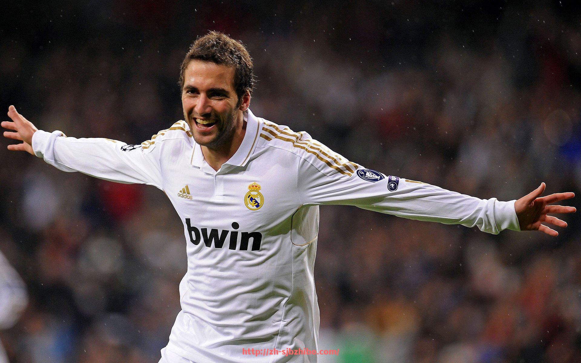 世俱杯直播-欧冠首发阵容分析 关键球员对决的重要性